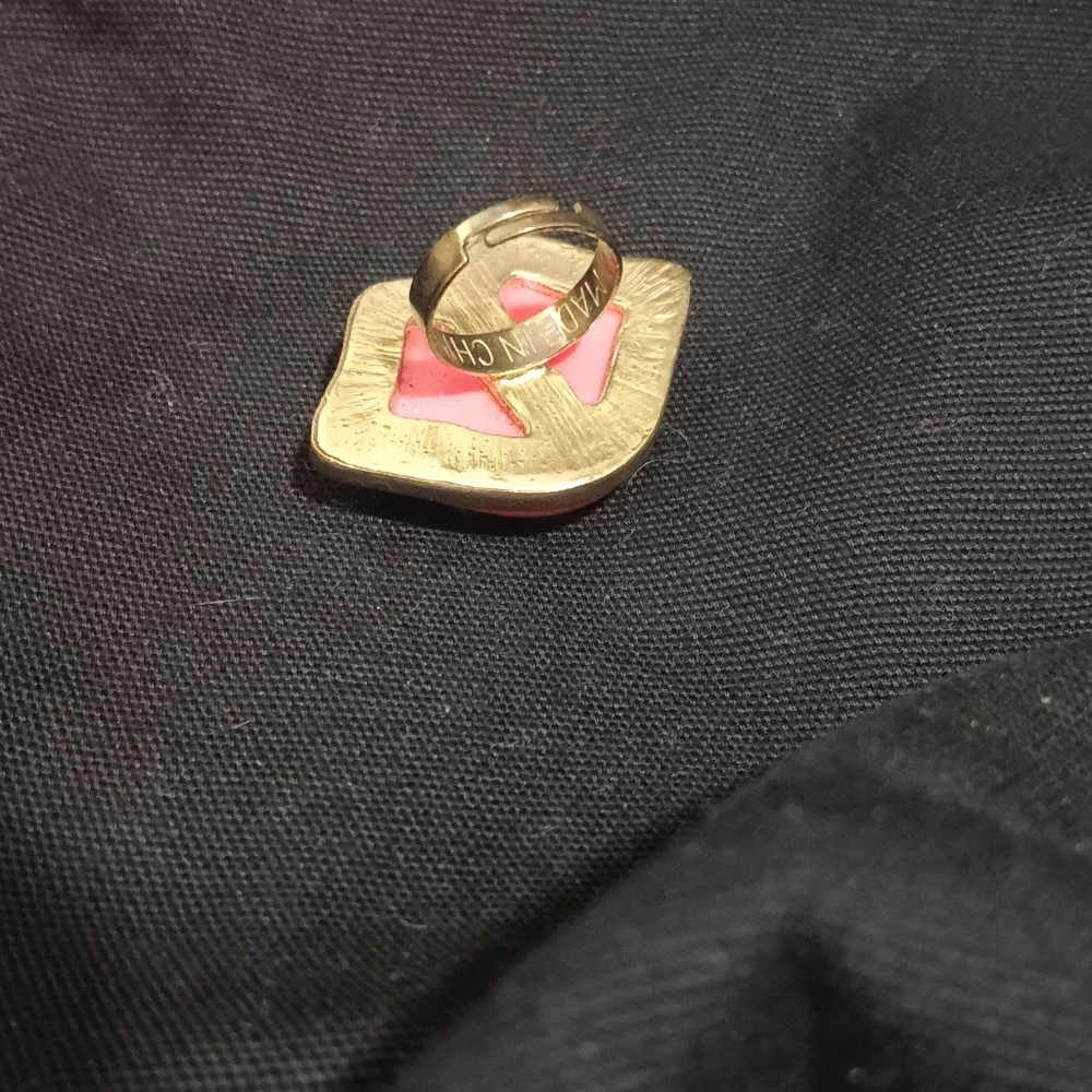 PINK LIP RING - Picture 6 of 6